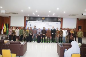 Read more about the article Seminar Internasional PKSP FISIP Bahas Pemilu 2019 Dan Dampaknya Pada Demokratisasi Dan Pembangunan Indonesia