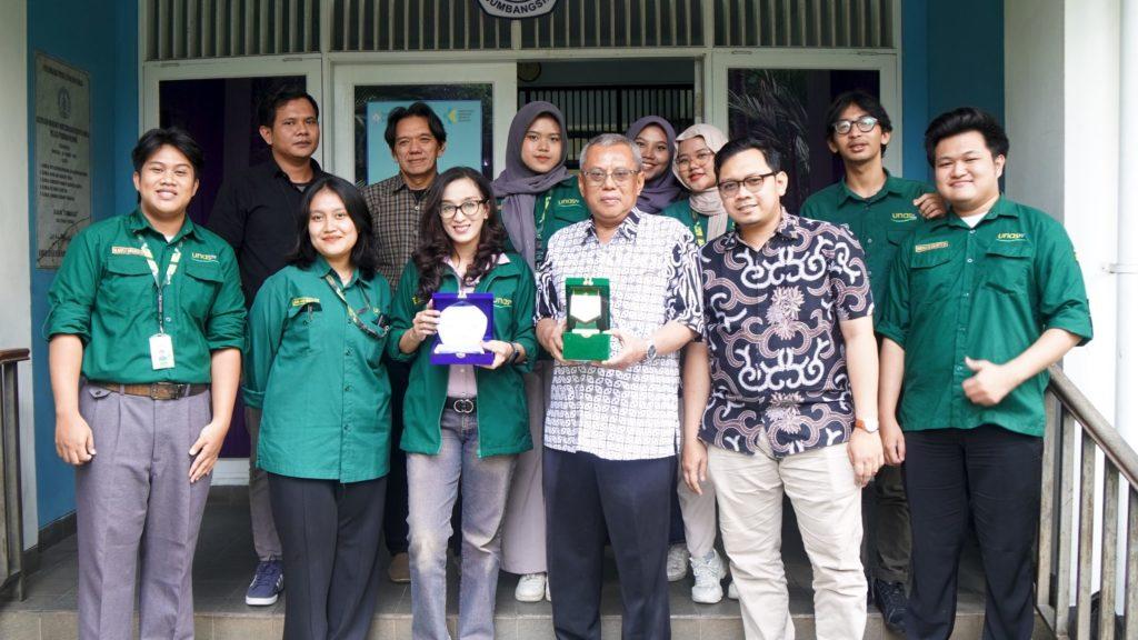 Kolaborasi Kegiatan Jurnalistik, UNAS TV Jalin Kerja Sama dengan SMK Sumbangsih Multimedia