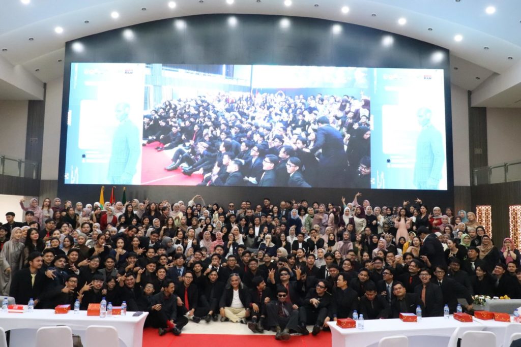 Teguhkan Peran Kemanusiaan di Tengah Laju Teknologi, FISIP UNAS Gelar Yudisium Semester Ganjil Tahun Akademik 2024/2025